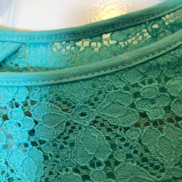 Arizona Jeans Com. Girls Cockatoo Green Lace Short Sleeve Tee Shirt Size L NWT - Picture 8 of 10